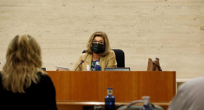 La directora general del Ente Público de Radio-Televisión de Castilla-La Mancha, Carmen Amores, en comisión parlamentaria
