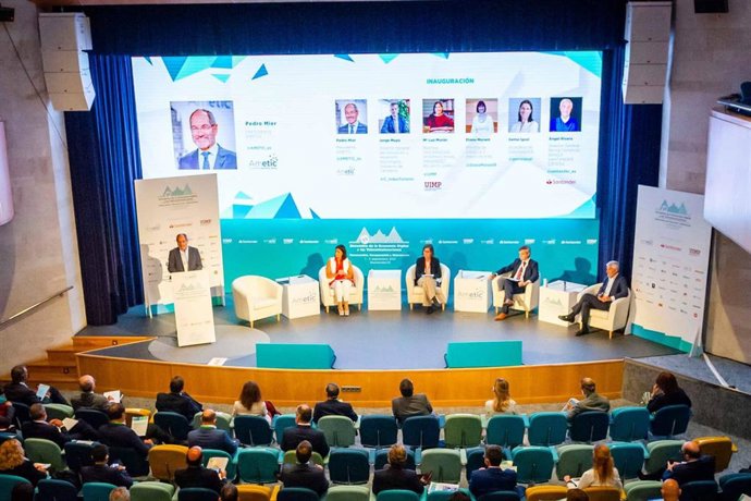 Inauguración del 35 encuentro de economía digital y telecomunicaciones de Ametic