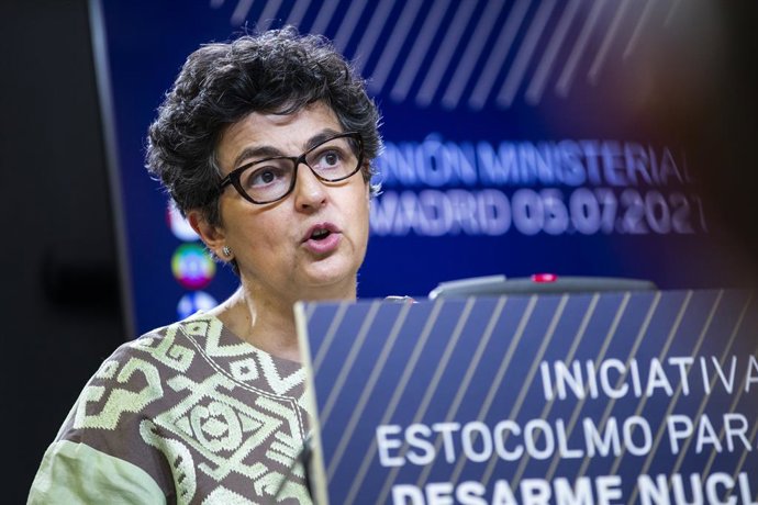 Archivo - La ministra de Asuntos Exteriores, UE y Cooperación, Arancha González Laya, interviene en una rueda de prensa posterior a una reunión ministerial de la Iniciativa de Estocolmo para el Desarme Nuclear, a 5 de julio de 2021, en el Palacio de Via