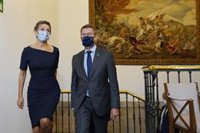 Yolanda Díaz llama a la patronal a que se "resitúe" y avisa tras el alza del SMI: "A veces no negociando se pierde"