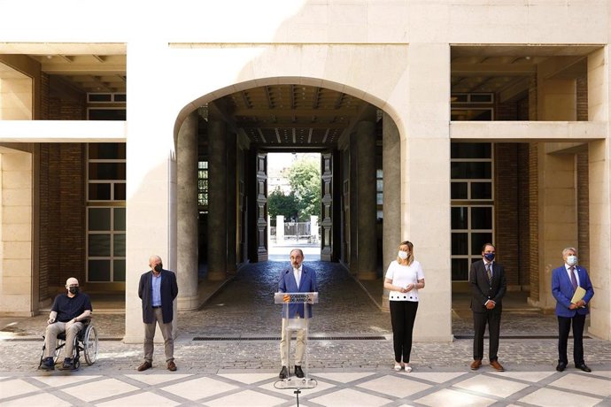 Javier Lambán y Marta Gastón se han reunido con empresarios y sindicatos.