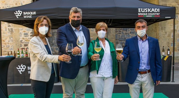 Presentación de la campaña de apoyo a las bebidas Basque Wine