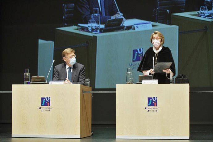 Puig y Alcón en el acto de inicio de curso