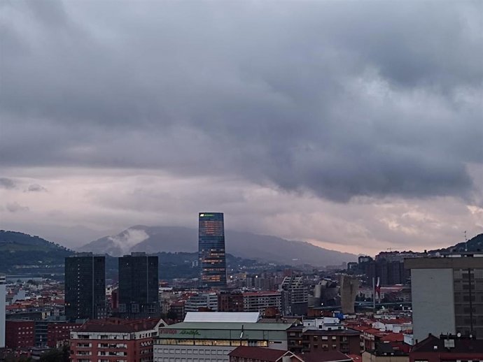 Cielos cubiertos en Euskadi (archivo)