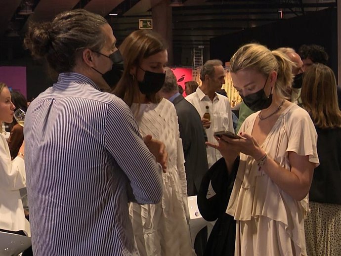 ROBERTO TORRETTA Y MARTA ORTEGA