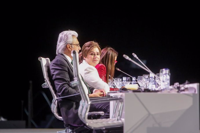Archivo - El secretario ejecutivo adjunto de la ONU, Ovais Sarmad (1i), la secretaria ejecutiva de la ONU, Patricia Espinosa (2i), durante la última jornada de la COP25, en Madrid (España) a 15 de diciembre de 2019.