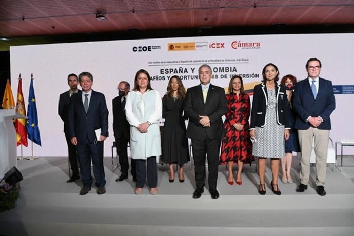 Participantes en el encuentro 'España y Colombia: Desafíos y Oportunidades de Inversión'.