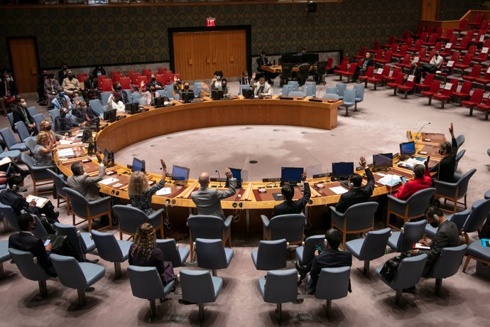  El Consejo de Seguridad de la ONU vota un proyecto de resolución para extender el mandato de la Misión de Asistencia de la ONU en Afganistán.