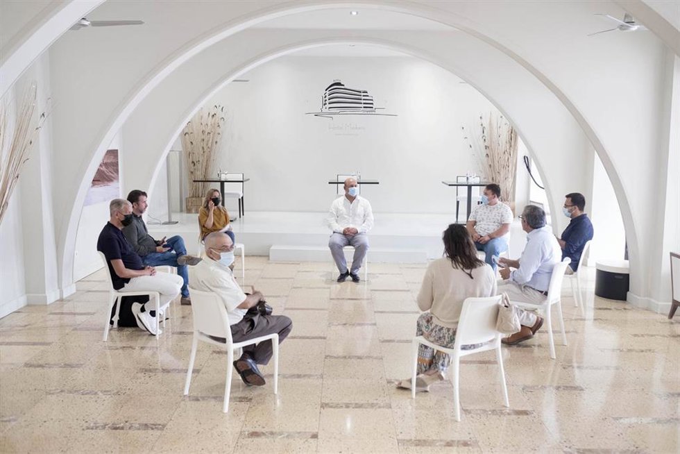 Reunión con alcaldes y portavoces nacionalistas en el Sur de la isla