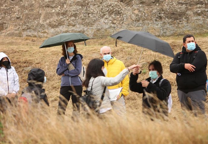 El vicepresidente y consejero de Ordenación del Territorio, Vivienda, Paisaje y Proyectos Estratégicos, José M Aierdi, participa en un paseo divulgativo por los espacios que integran el paisaje de Montejurra
