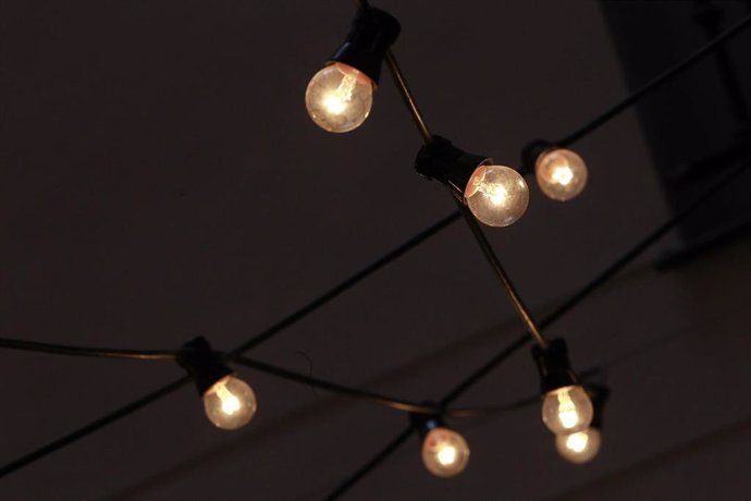 Archivo - Bombilla, bombillas, luz, electricidad, energía.