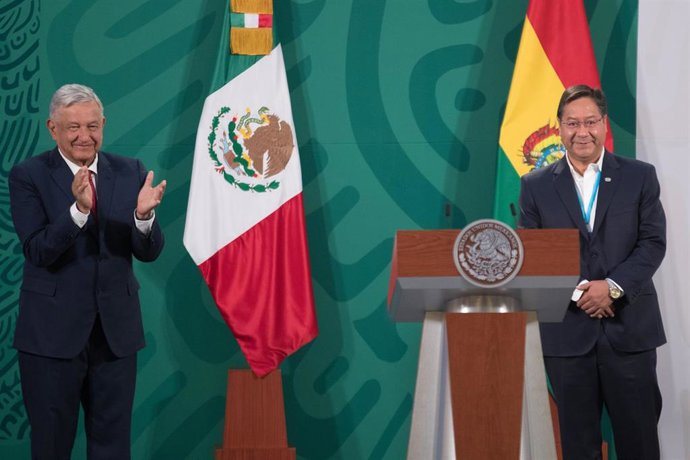 Archivo - Andrés Manuel López Obrador y Luis Arce