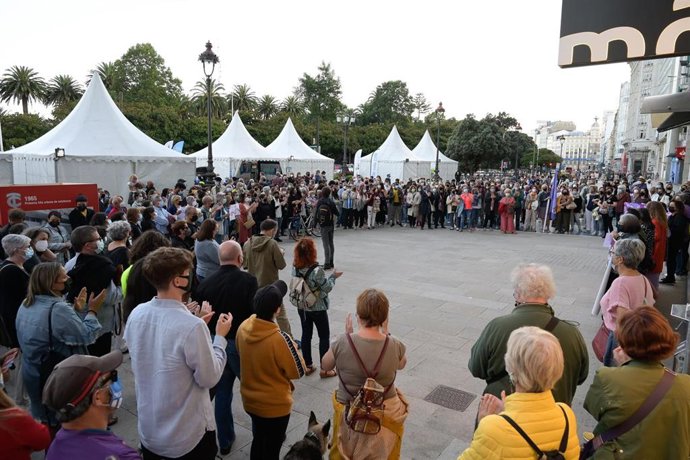 Concentración en repulsa al crimen machista registrado en A Coruña este jueves, a 18 de septiembre de 2021, en A Coruña