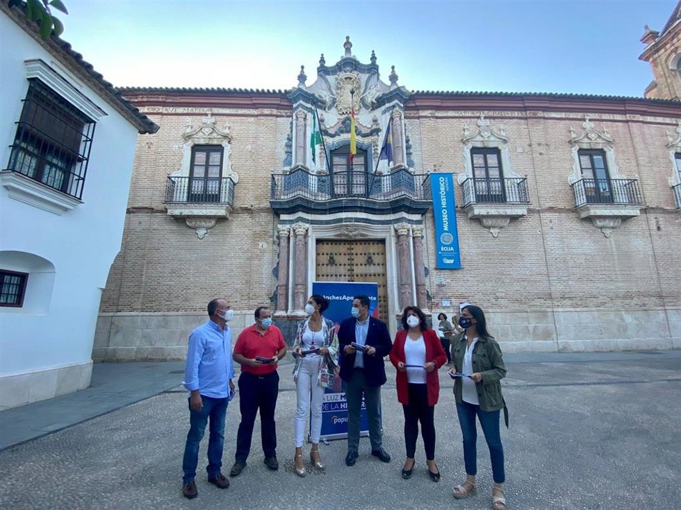 Visita de los populares a Écija