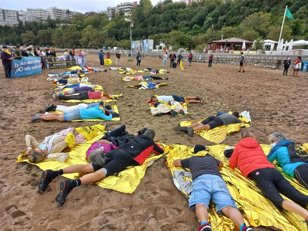 Denuncian en Getxo las políticas de la UE y que los mares "se transforman en tumbas de miles de personas migrantes"