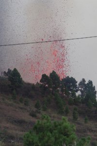 La erupción del volcán de La Palma, en imágenes y vídeos