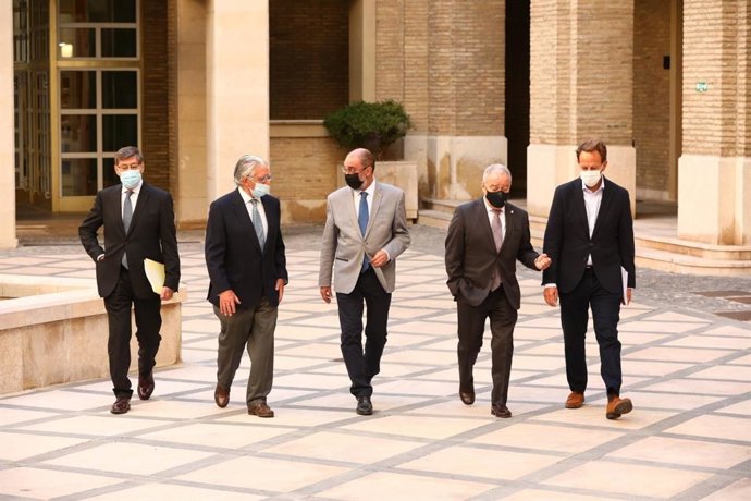 Gobierno de Aragón, DPH y Candanchú llegan a un acuerdo para poder abrir la estación de esquí la próxima temporada.