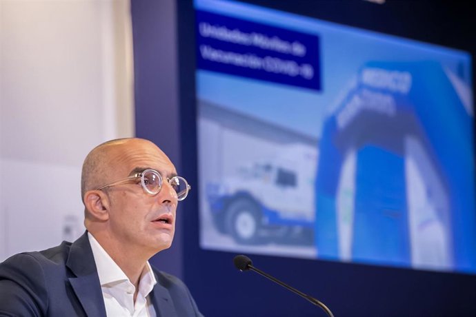 El director general de Salud Pública, Juan Camacho, en rueda de prensa