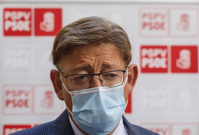 El president de la Generalitat y secretario general del PSPV-PSOE, Ximo Puig, ofrece declaraciones a los medios, antes de la Reunión Interparlamentaria Socialista, a 20 de septiembre de 2021, en Valencia