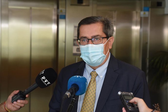 El presidente de la Diputación de Granada, José Entrena.