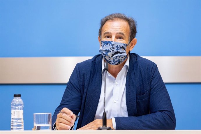 Ángel Lorén avanza las mejoras del contarto municipal de teleasistencia