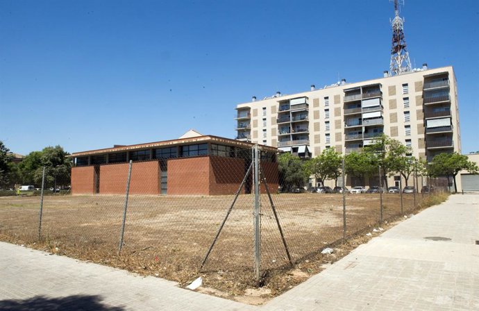 Archivo - Entorno de la avda de las Cortes donde se ubicará la nueva sede del Escalante