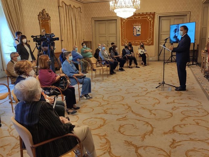 El alcalde de Salamanca, Carlos García Carbayo, presenta los primeros resultados del Proyecto Edades