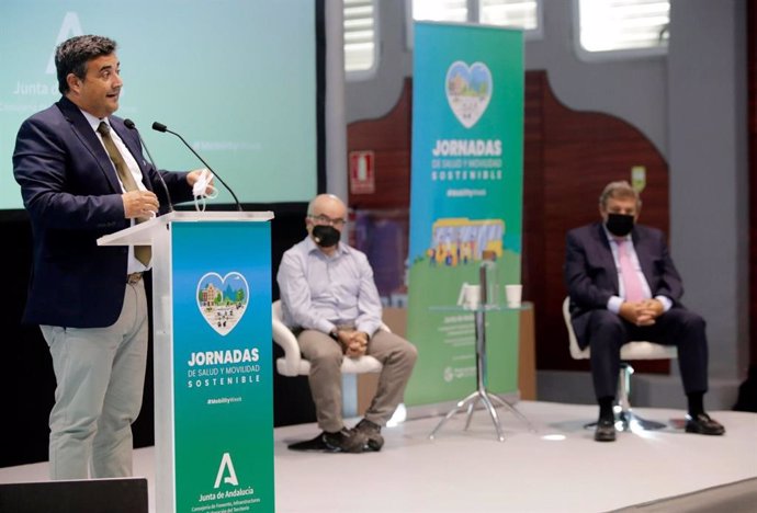 El delegado territorial en Huelva de la Consejería de Fomento, Infraestructura y Ordenación del Territorio, José Manuel Correa.