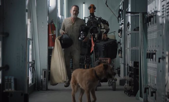 Tom Hanks sobrevive al Apocalipsis con un perro y un robot en el tráiler de Finch, la película de Apple TV+