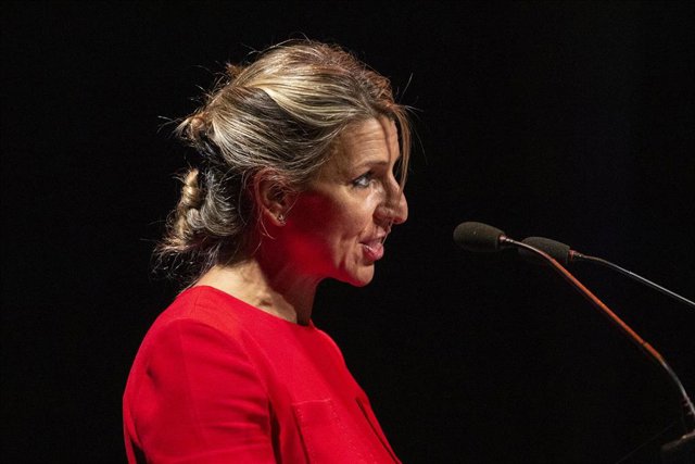 La vicepresidenta segunda del Gobierno y ministra de Trabajo y Economía Social, Yolanda Díaz, interviene en la lectura continuada de 'La Divina Comedia'  en el Círculo de Bellas Artes, a 14 de septiembre de 2021, en Madrid (España) El Círculo de Bellas Ar