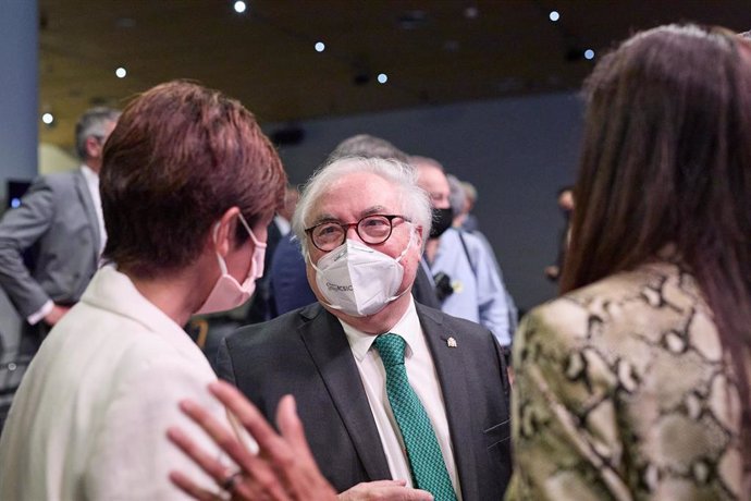 El ministro de Universidades, Manuel Castells, en un acto para abrir el nuevo curso político, a 1 de septiembre de 2021, en Casa América, Madrid, (España). El equipo de Gobierno Central, acompañado de representantes de la sociedad civil, empresarial, cu