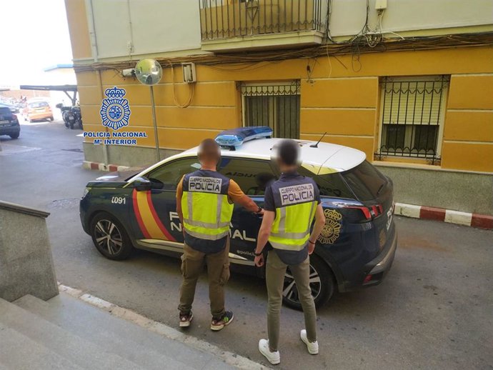 Policía Nacional, tras cinco meses de investigaciones, detiene a la presunta autora de un robo en domicilio