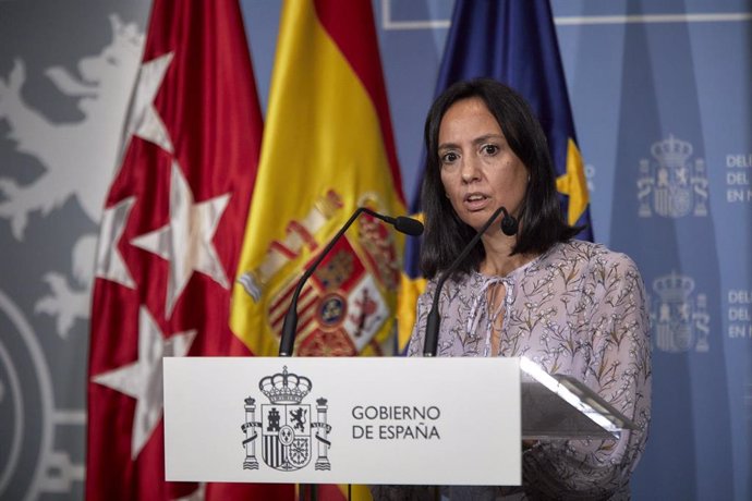 La delegada del Gobierno en la Comunidad de Madrid, Mercedes González, ofrece un rueda de prensa en la sede de la Delegación