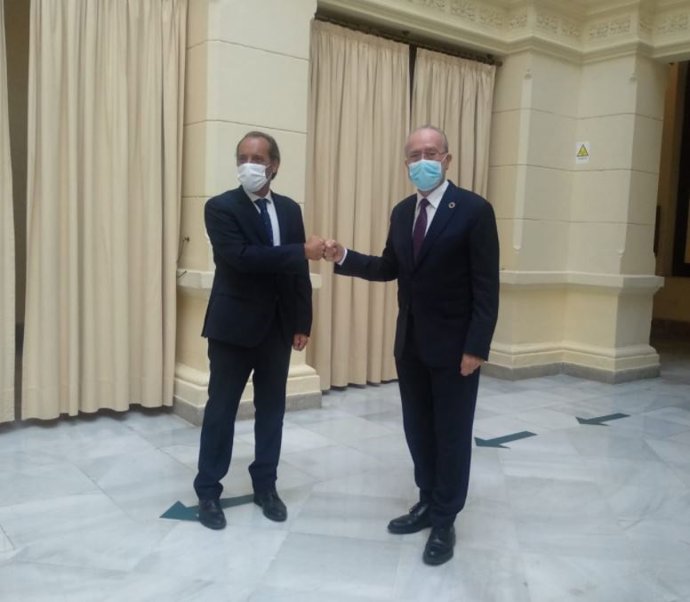 El alcalde de Málaga, Franscisco de la Torre, y el edil no adscrito Juan Cassá