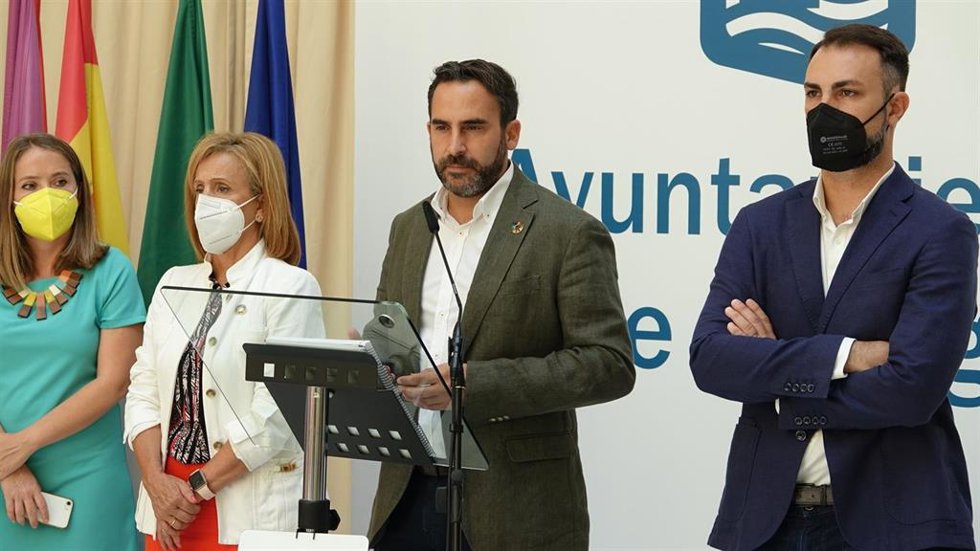 El portavoz municipal del PSOE, Daniel Pérez, en rueda de prensa