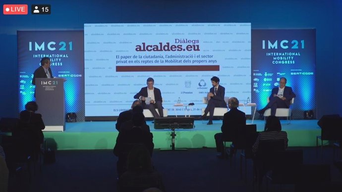 El Presidente del Puerto de Barcelona y exconseller de Territorio, Dami Calvet, y los exconsellers de Territorio Felip Puig y Lluis Recoder