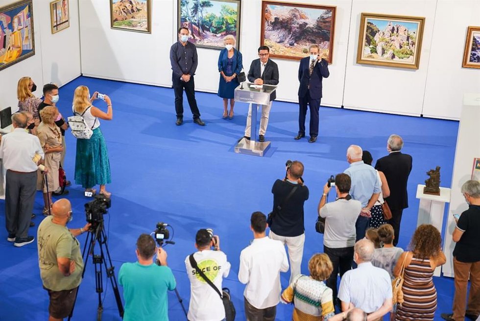 Inauguración de la exposición 'Armonías de color'