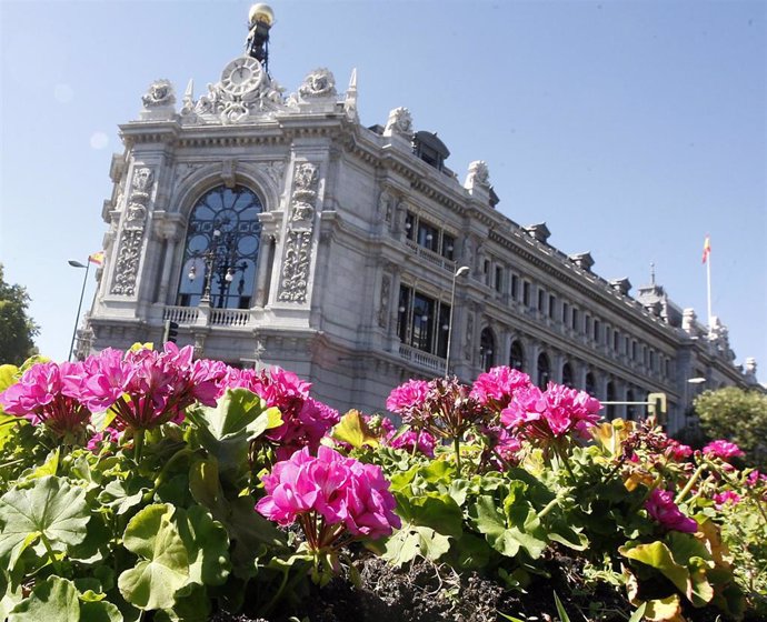 Archivo - Fachada de la sede del Banco de España en Madrid.