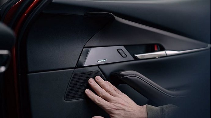 La colaboración Mazda-Bose ha supuesto la incorporación de los sistemas de sonido Bose a numerosos modelos de la marca automovilística