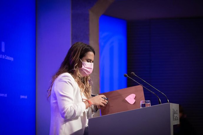 La portavoz del Govern de la Generalitat, Patrícia Plaja, ofrece una rueda posterior al Consell Executiu, a 21 de septiembre de 2021, en Barcelona, Cataluña, (España). La portavoz ha anunciado este martes que el Ejecutivo catalán ha aprobado su plan de 