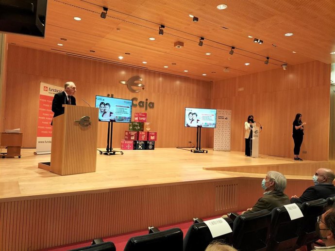 El director general de Fundación Ibercaja, José Luis Rodrogo Escrig, en el acto de la firma de colaboración con 83 entidades sociales de Zaragoza y provincia.