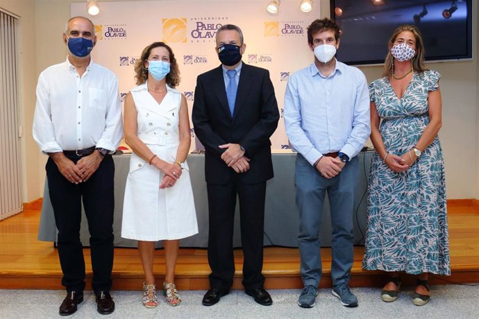 Presentación del convenio entre UPO y Autismo Sevilla