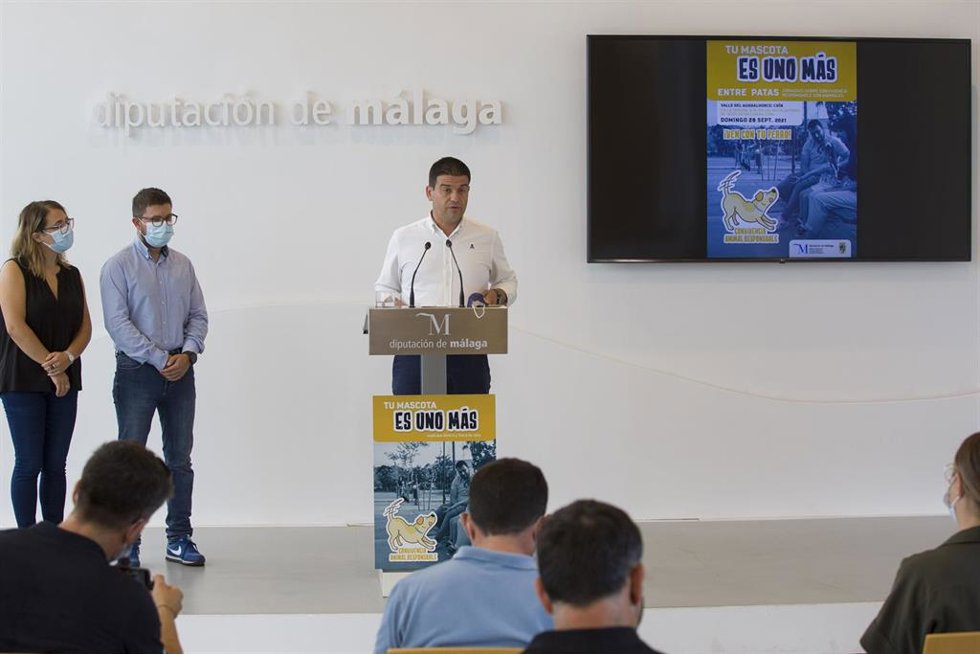 Presentación de la campaña 'Entre Patas' para el cuidado de los animales domésticos