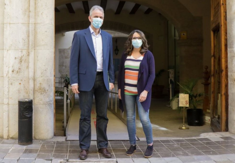 Mónica Oltra y Héctor Illueca.
