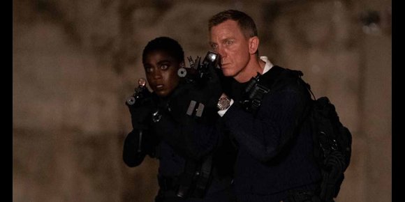 2. Daniel Craig cree una mujer no debe ser Bond