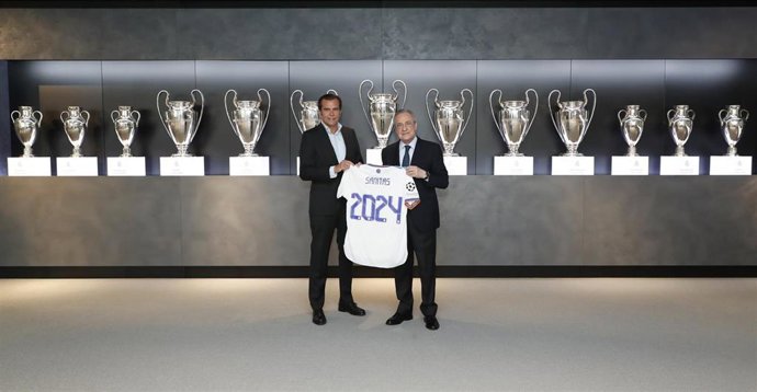 Iñaki Peralta, consejero delegado de Sanitas y Bupa Europe & LatinAmerica y Florentino Pérez, presidente del Real Madrid C.F.