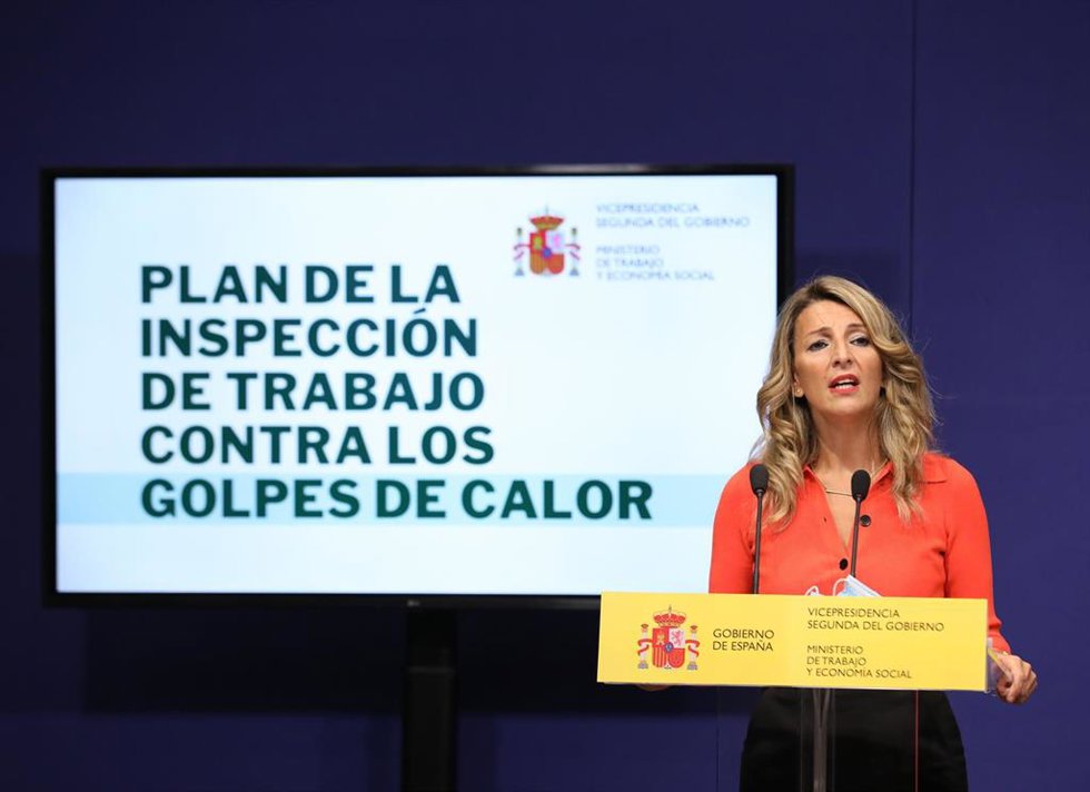 Archivo - La vicepresidenta segunda del Gobierno y ministra de Trabajo y Economía Social, Yolanda Díaz, interviene durante la presentación del plan de actuación de la Inspección de Trabajo frente al golpe de calor, en la sede del Ministerio de Trabajo y