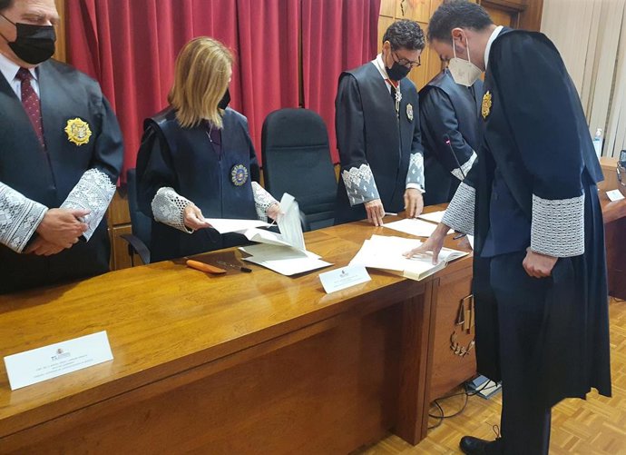 Francisco Javier Kimatrai Salvador toma posesión como magistrado de la Sala Contencioso-Administrativa