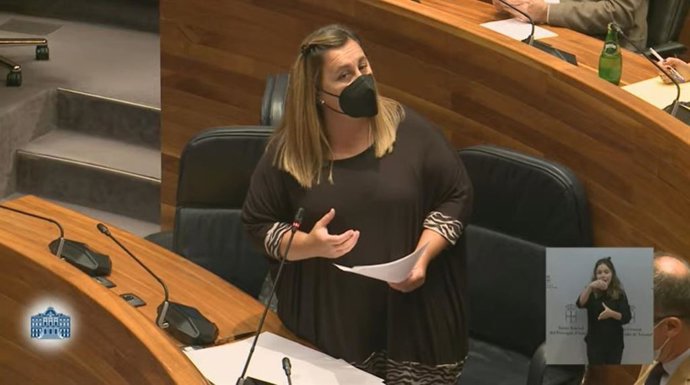 Lydia Espina en la Junta General.