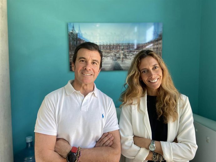 Gonzaga Avello y Sofía Medem, cofundadora de Connecting Visions